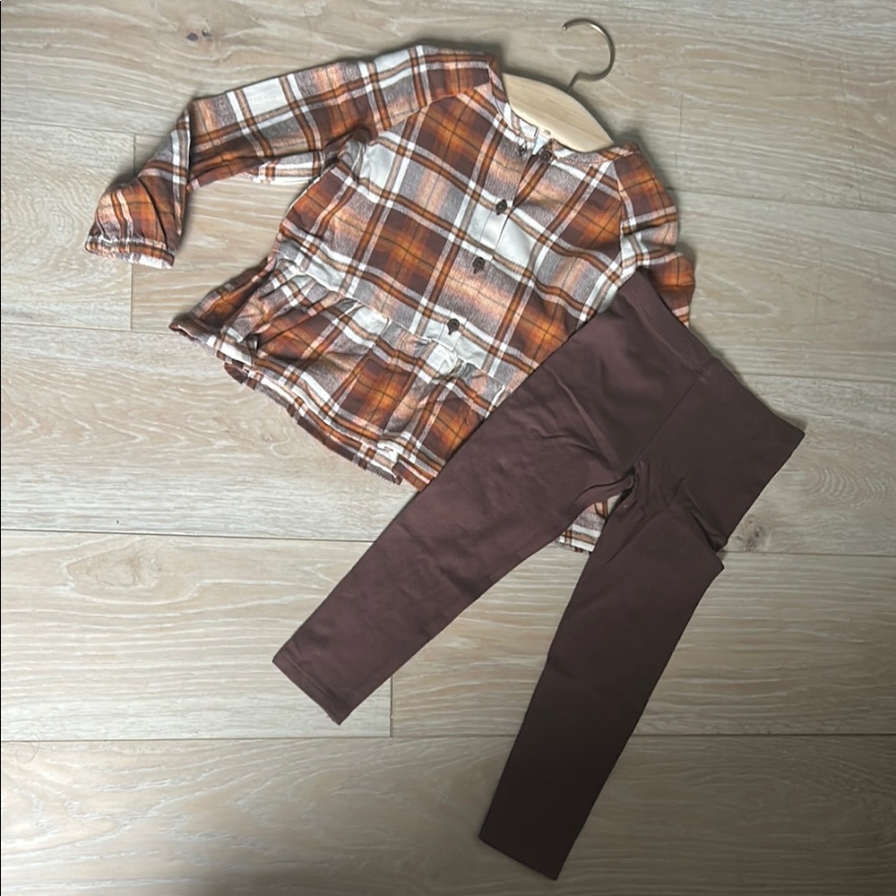 New with Tags Long Sleeve Flannel Plaid Pull Over Top and Brown Leggings Outfit